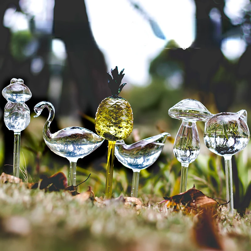 Penyiram Tanaman Kaca Kreatif  - Self Watering Insert ulasan dan harga